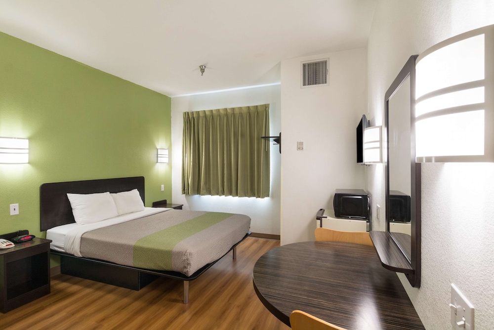Motel6 Hillsboro, TX 22/40