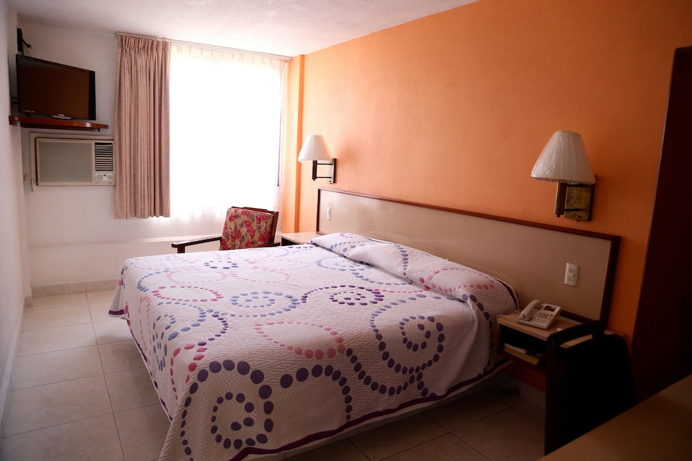 Hotel Baluarte 15/73