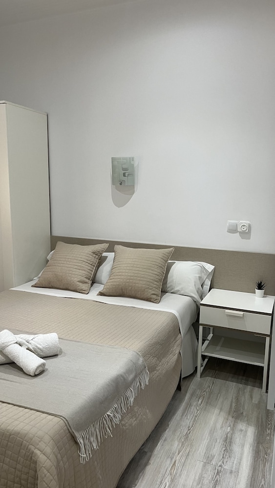 Hostal Ruta de Francia 7/50