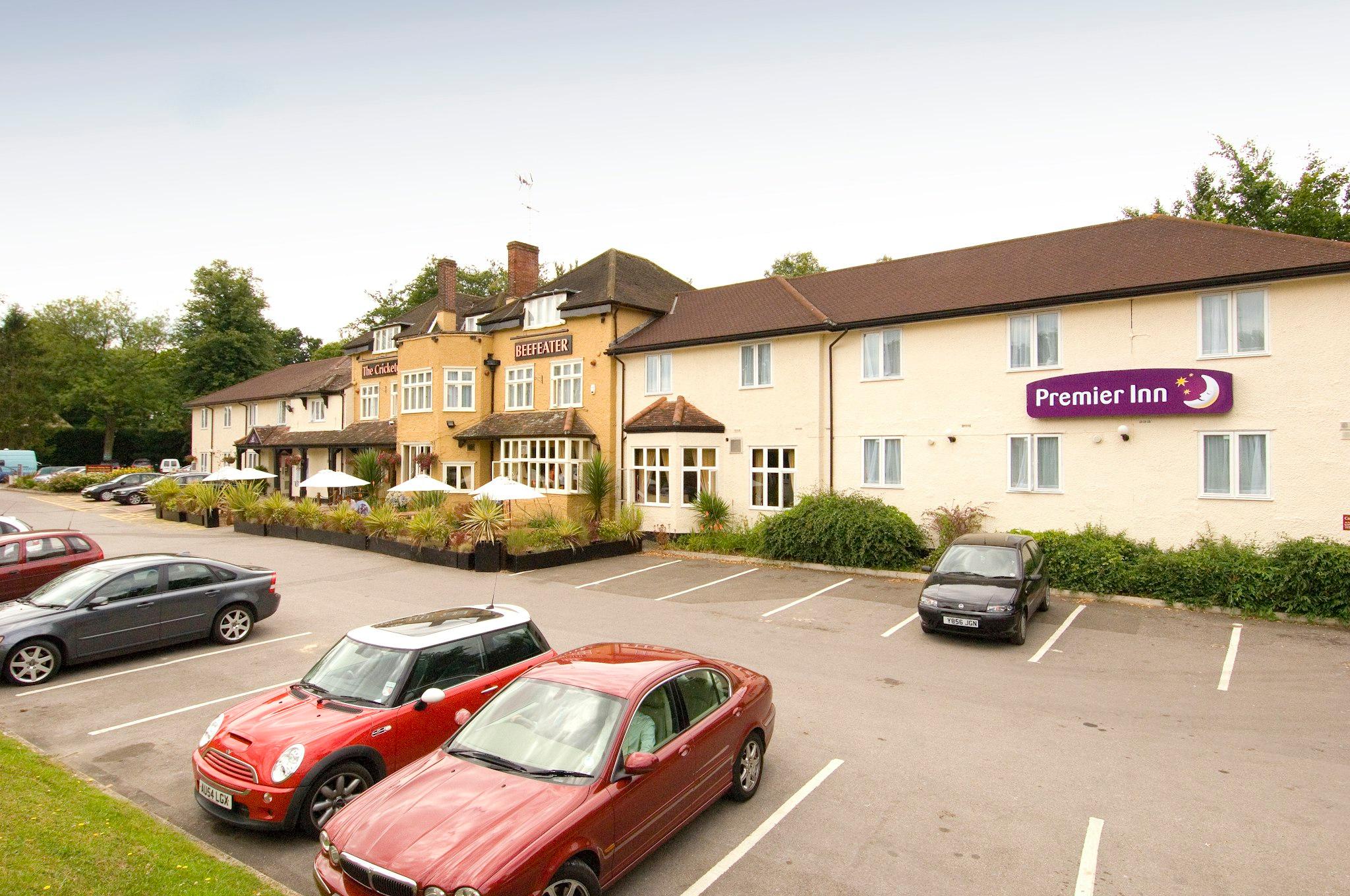 Premier Inn Bagshot 16/18
