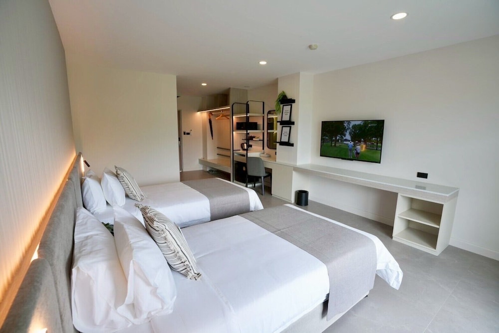 Royal Hills Golf Resort And Spa 4/30