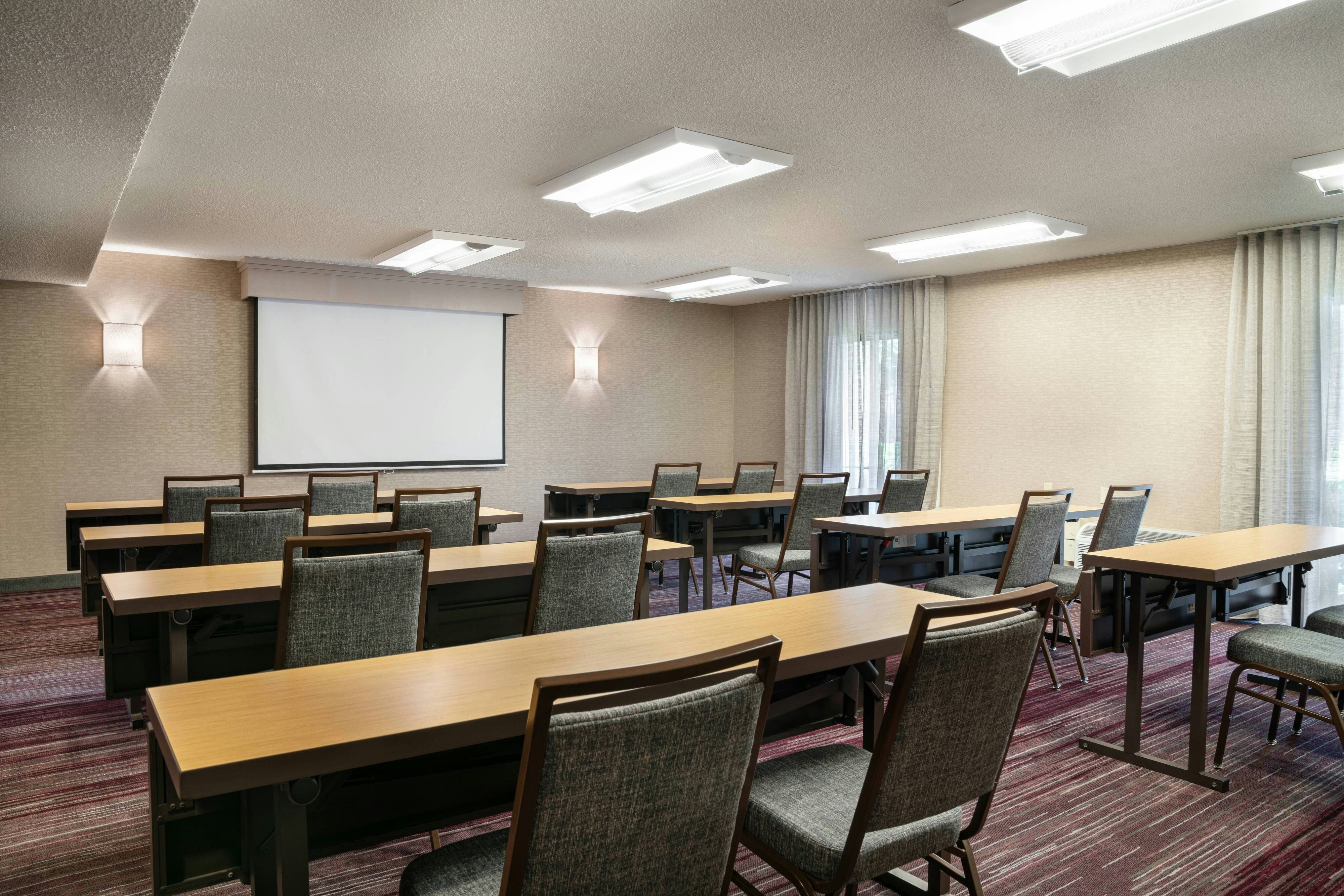 Courtyard by Marriott Pleasanton 10/12