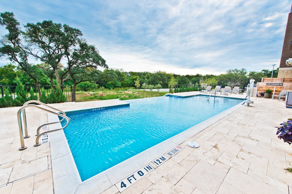 Residence Inn By Marriott Austin Southwest 6/39