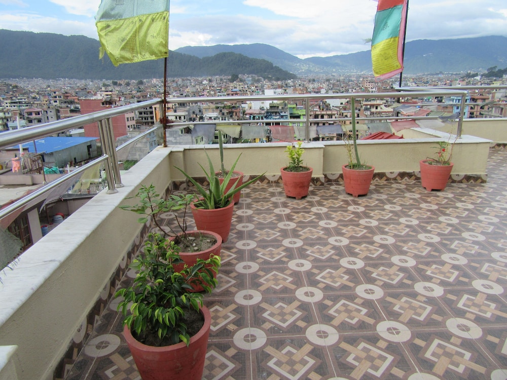 Stupa View Inn 23/28