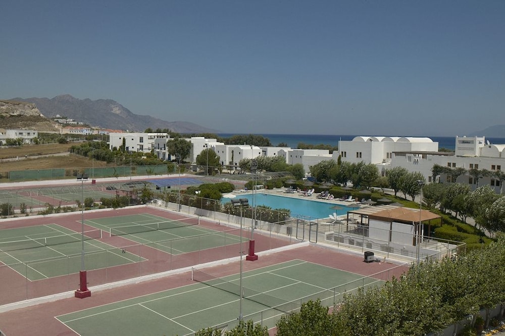 LAKITIRA RESORT & VILLAGE 46/78
