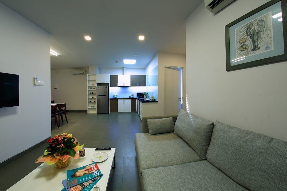 Glenwood Suites 27/49