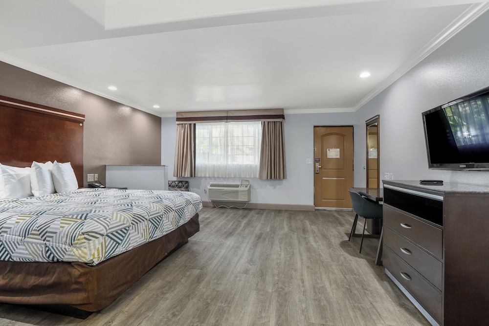 Motel 6 Carlsbad, CA - North Near Legoland 18/66