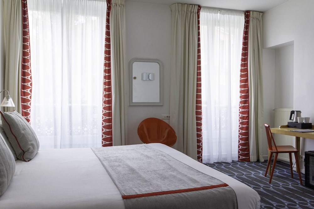 Lorette Astotel 19/50