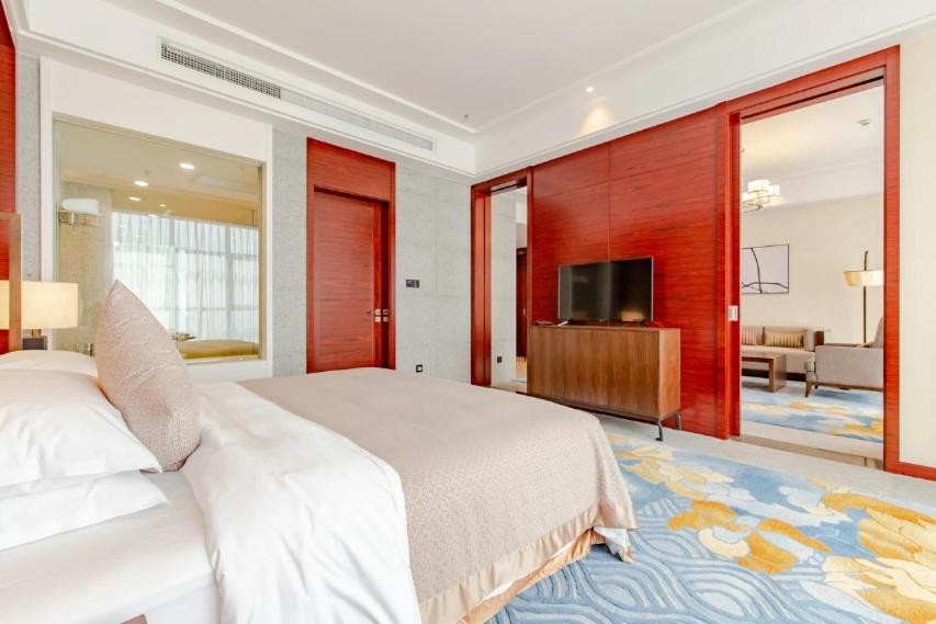 Binhai Jinling International Hotel 23/62