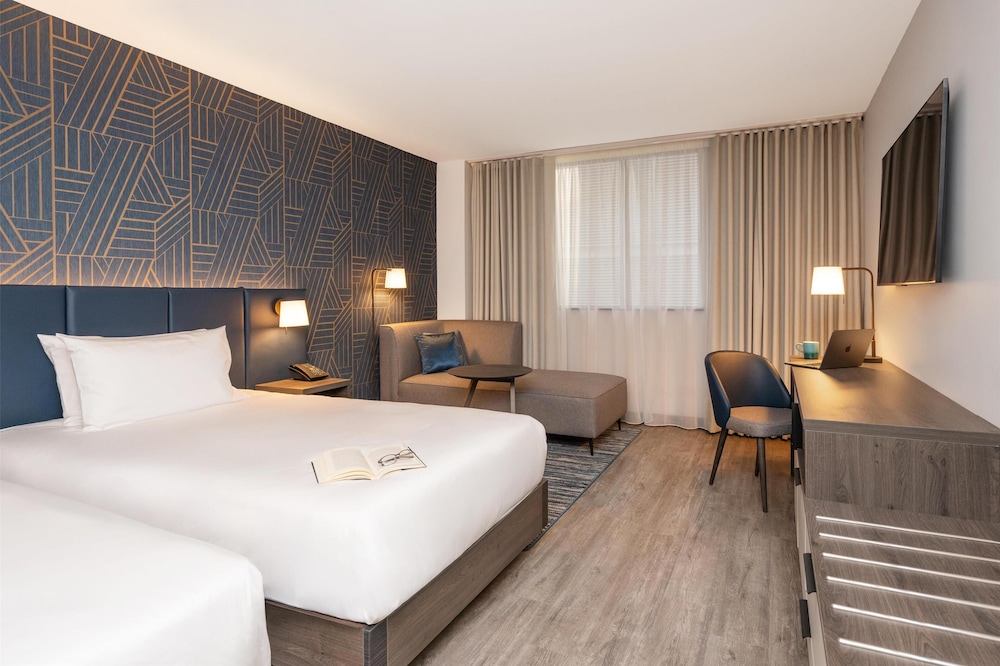 Hyatt Place Leeds 6/40