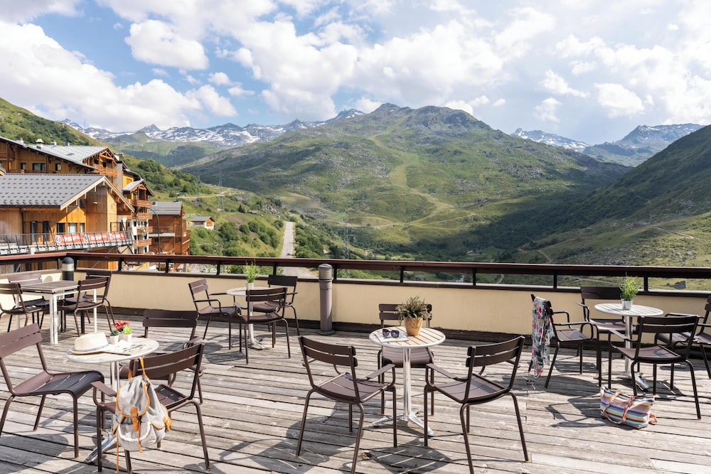 Hotel Les Menuires Les Bruyeres 64/72