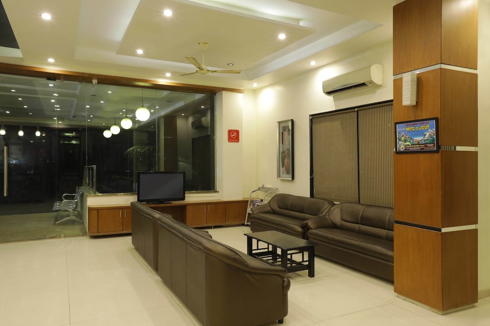 Hotel Sai Grand Castle Inn 28/38