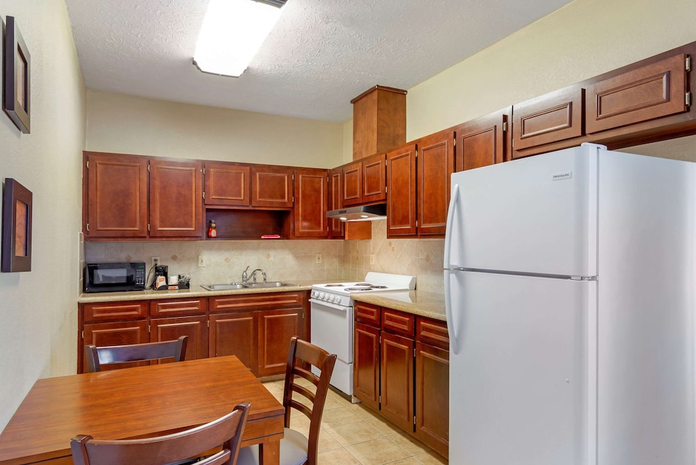 Comfort Inn Columbus near Fort Benning 30/41