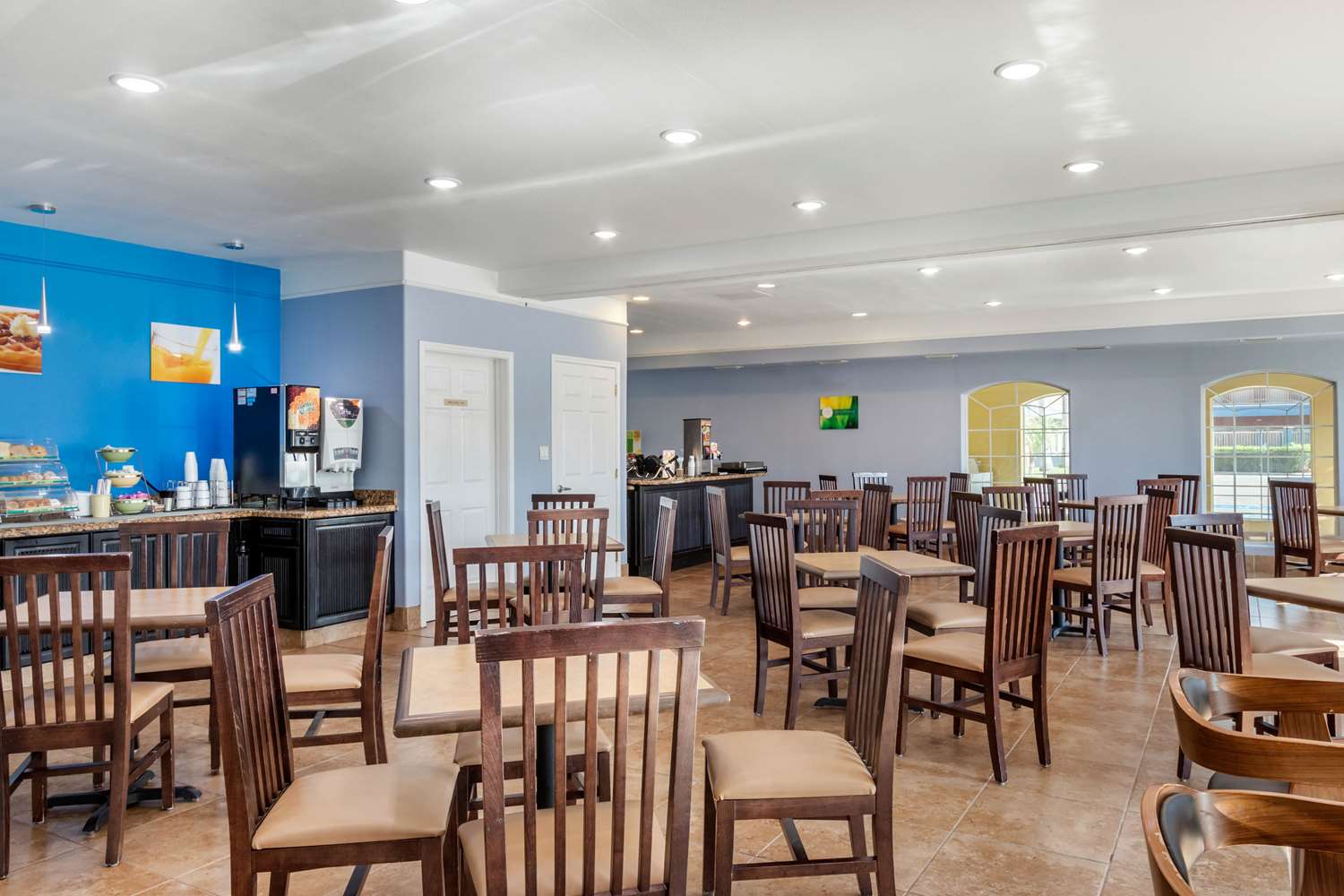Quality Inn & Suites at The Outlets Mercedes/Weslaco 38/40