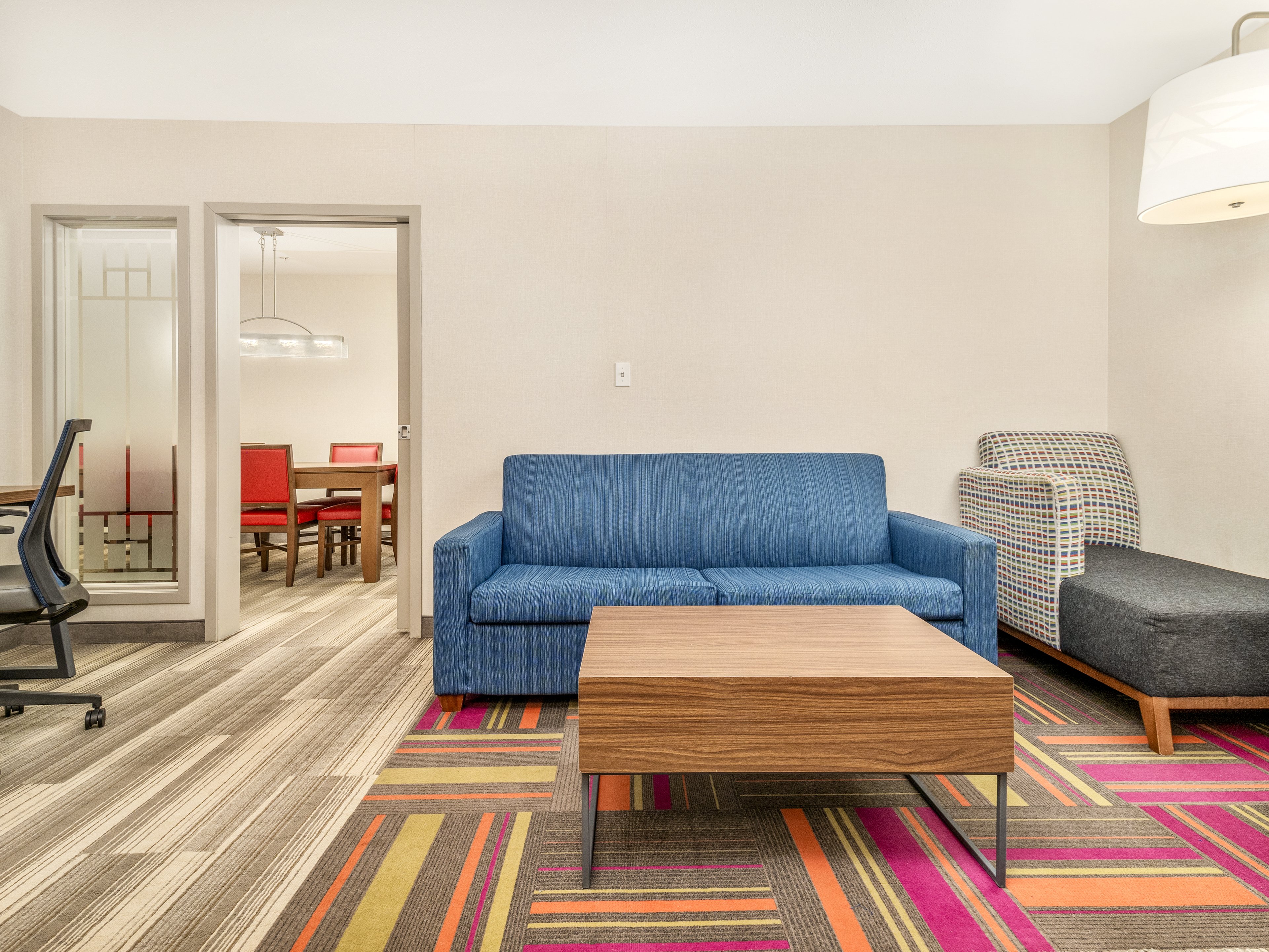 Holiday Inn Express Hotel Suites Medicine Hat Transcanada Hwy 54/75