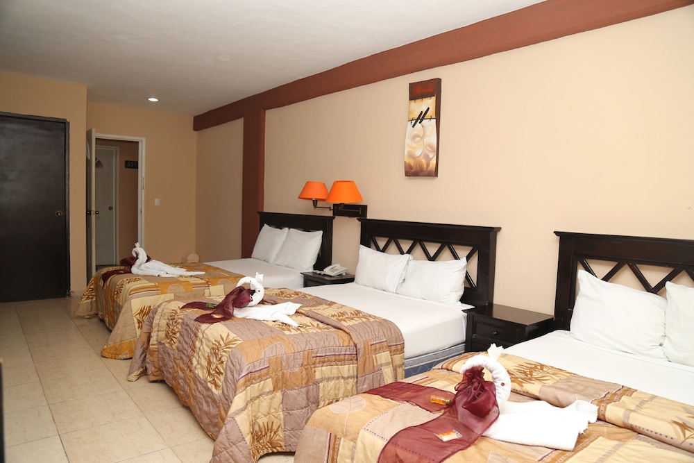 Hotel Plaza Mirador by Kavia 58/74