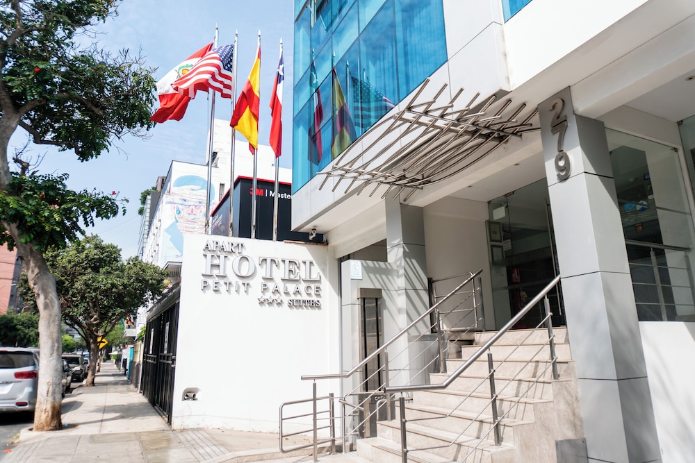 Petit Palace Apart Hotel Suites 43/50
