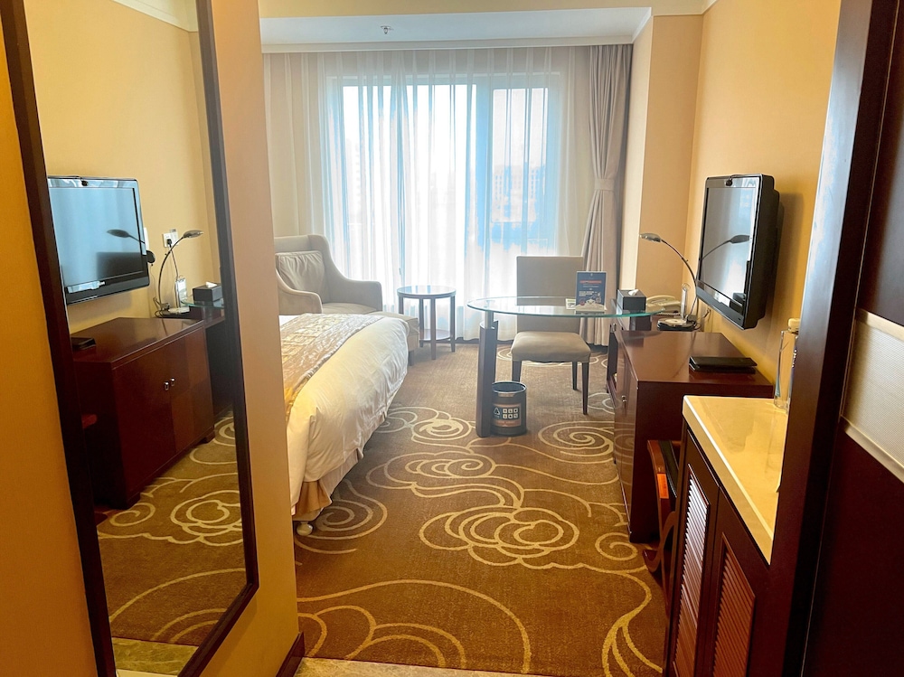 Inner Mongolia Grand Hotel 36/64