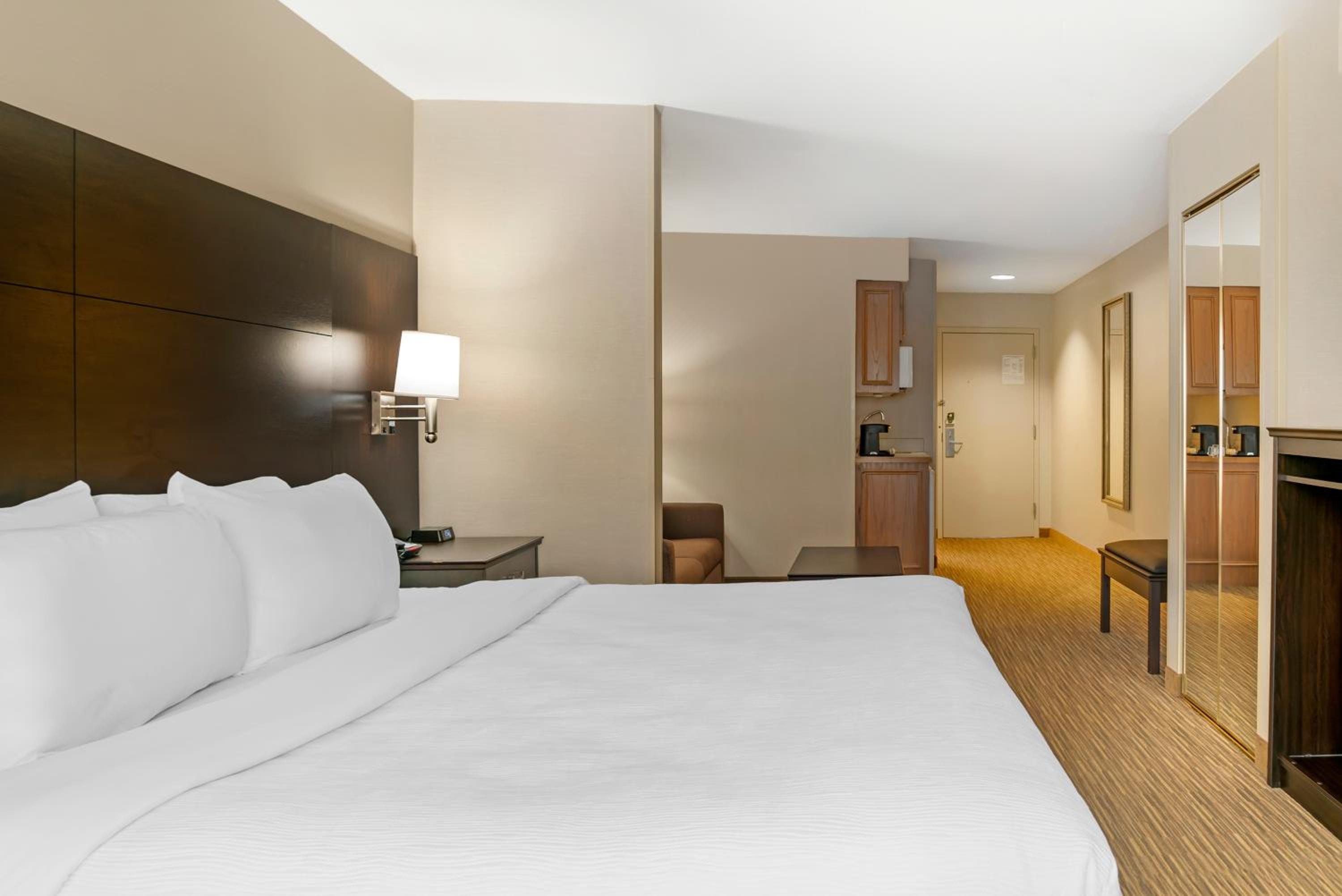 Superior, King Bed