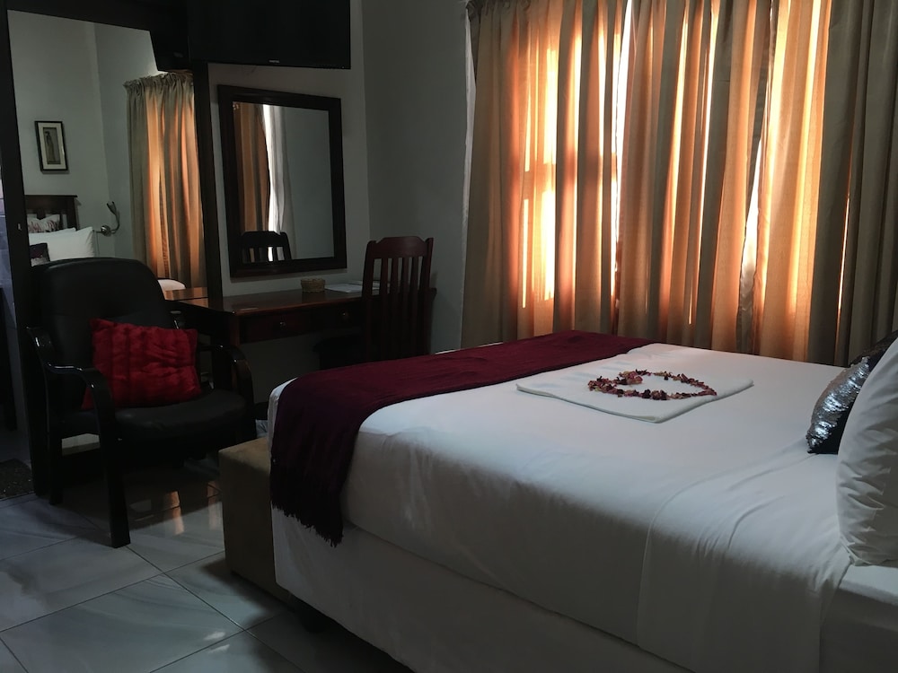 Marico Guest House 1/27