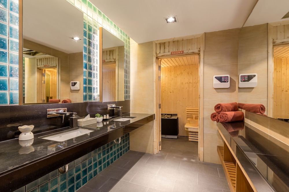 The Charm Resort Phuket 50/50