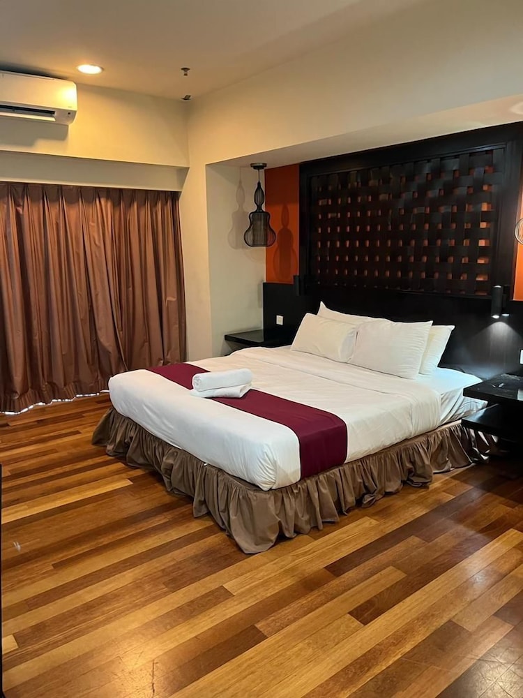 Resort Suites At Bandar Sunway 24/68