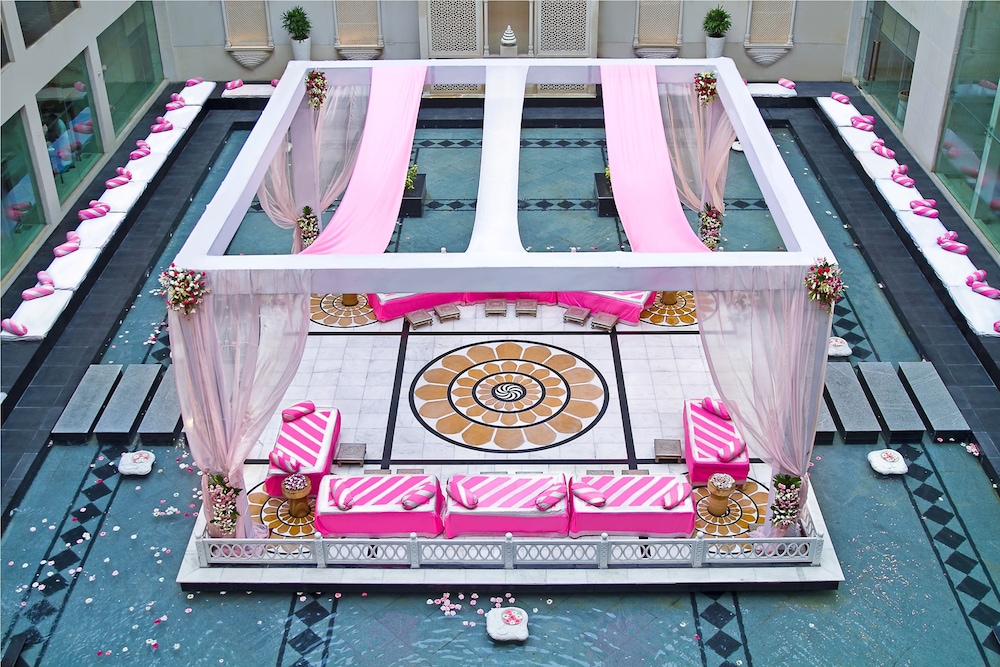 THE LALIT JAIPUR 6/50
