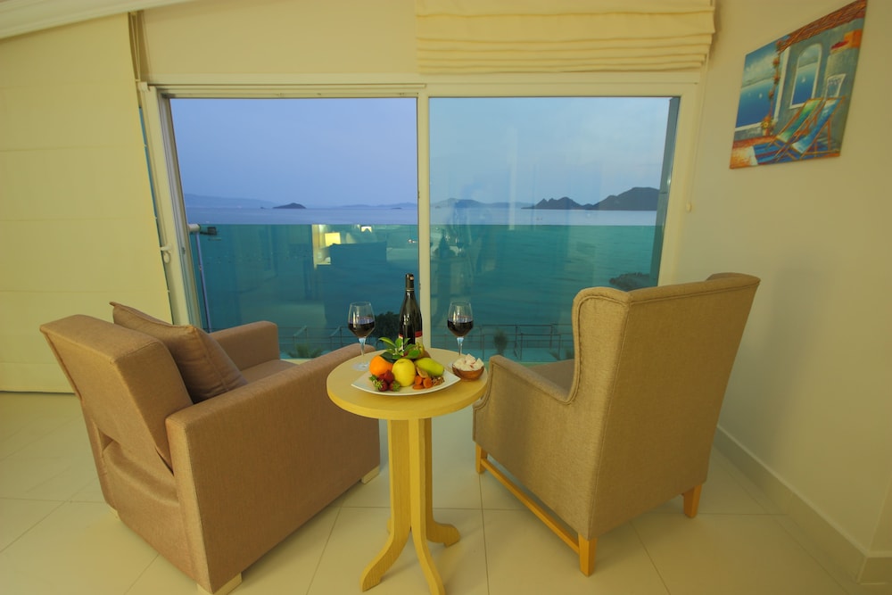 Dragut Point North Hotel 25/49
