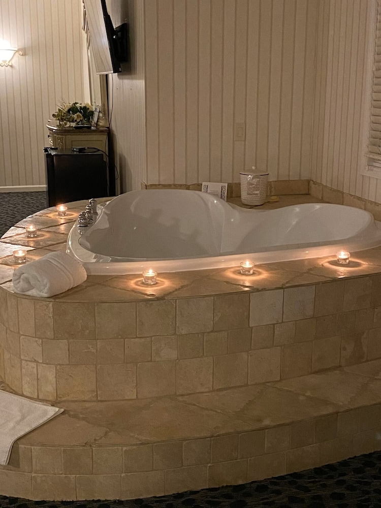 swimming pool spa