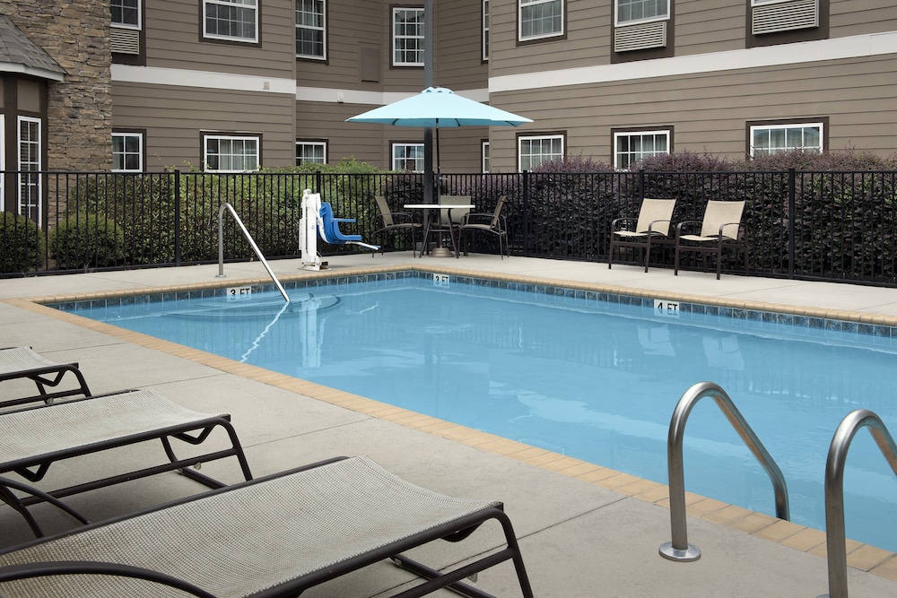 Staybridge Suites Greenville I-85 Woodruff Road 27/58