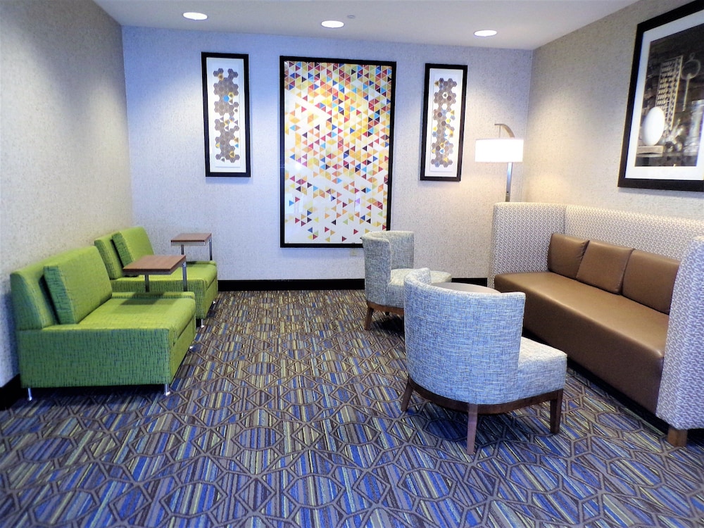 Holiday Inn Express Hotel & Suites Largo-Clearwater 31/40