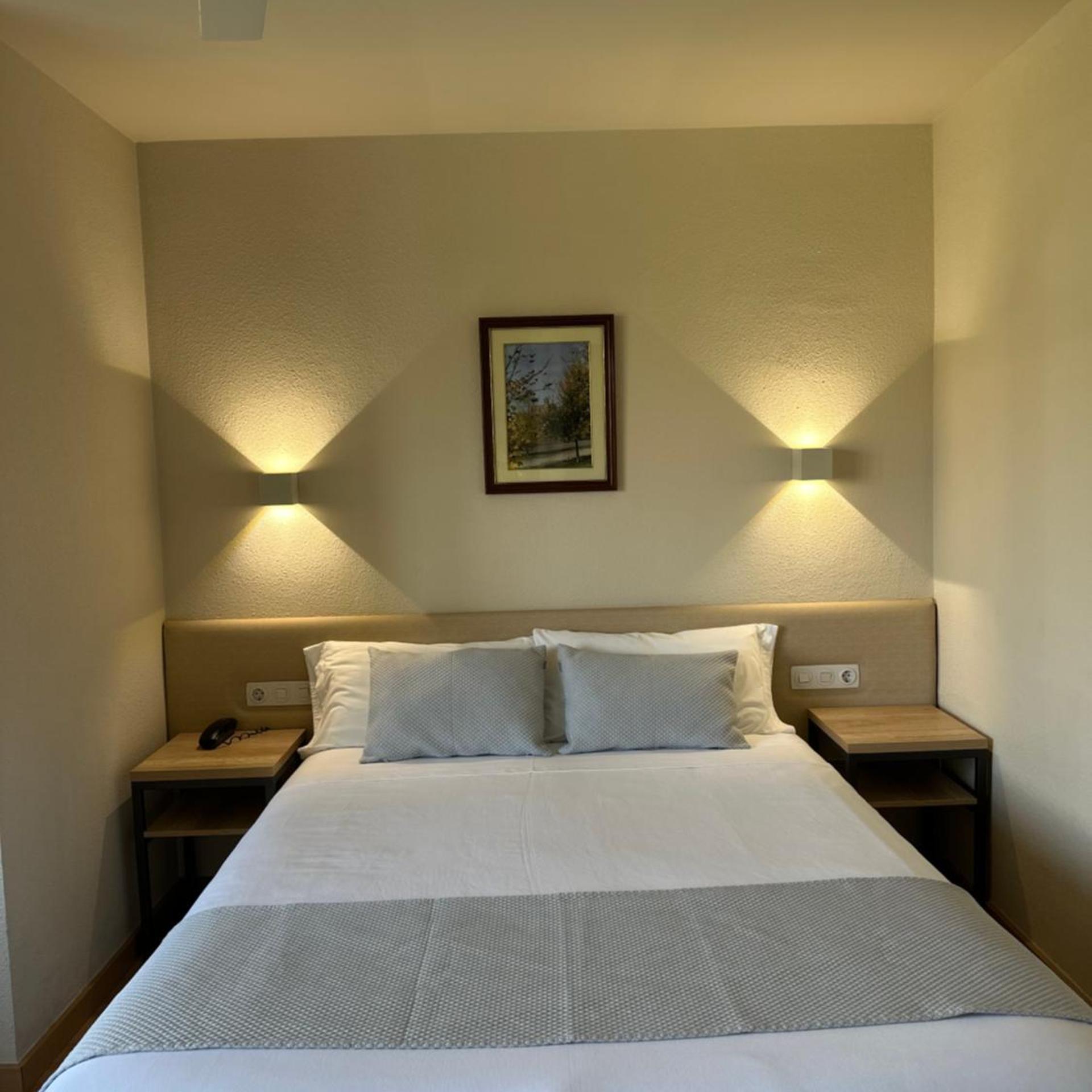 Room, Double or Twin Bed, Hotel Balaguer 4/10