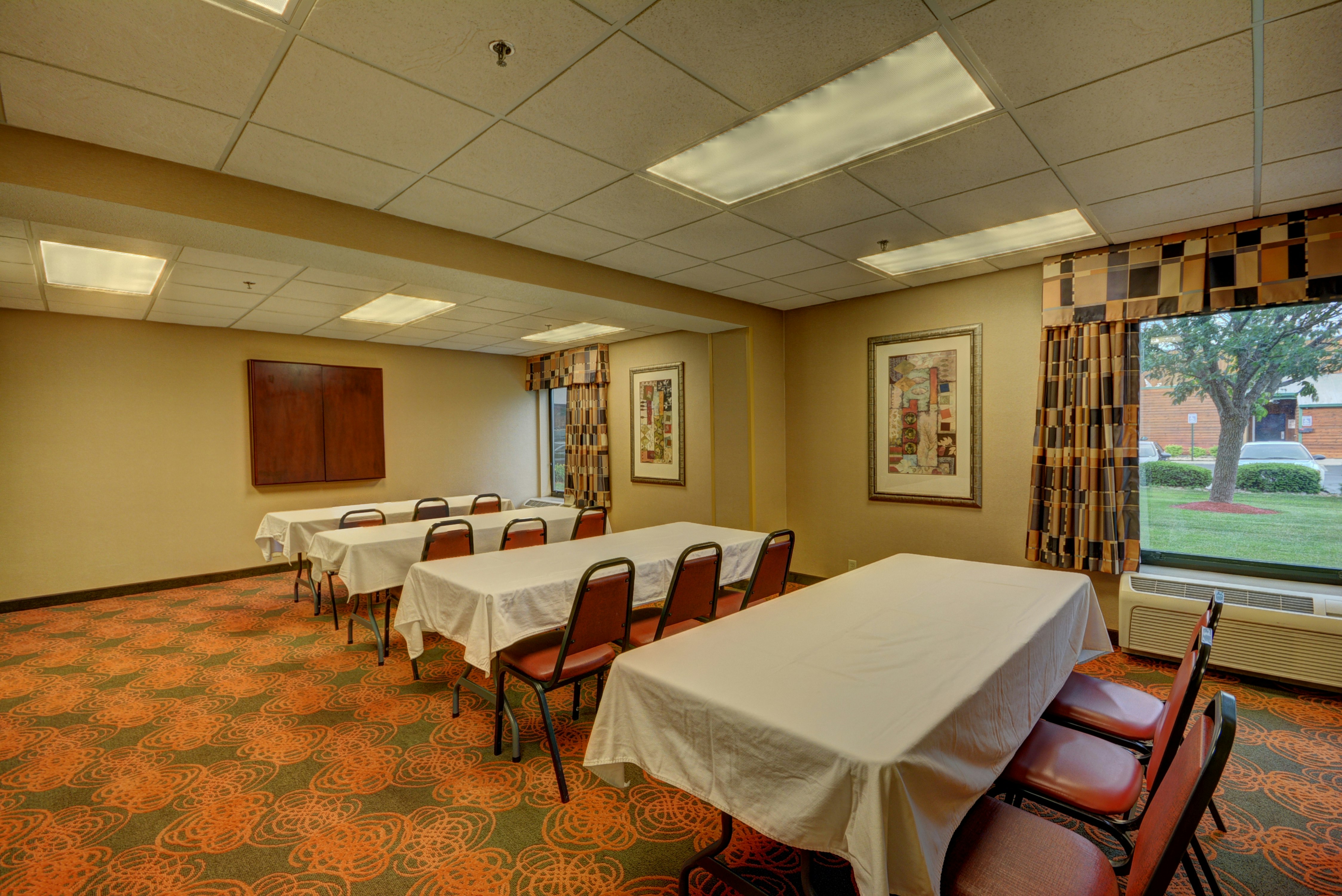 Hampton Inn by Hilton Indianapolis-South 21/25