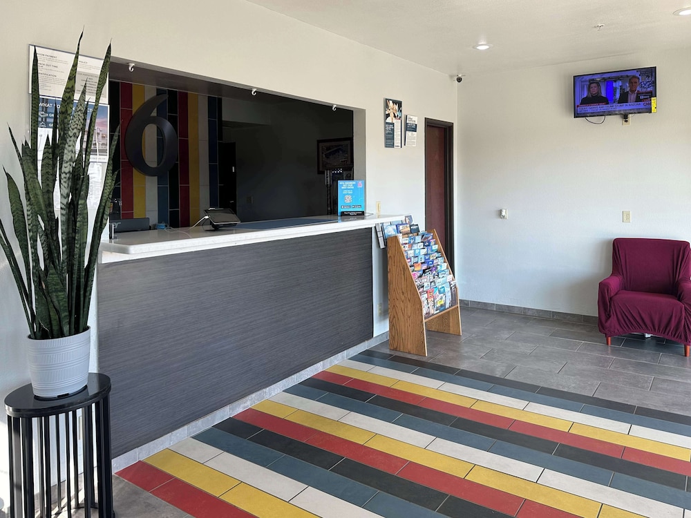 Lobby at Motel6 Atoka, OK, ATOKA - OK