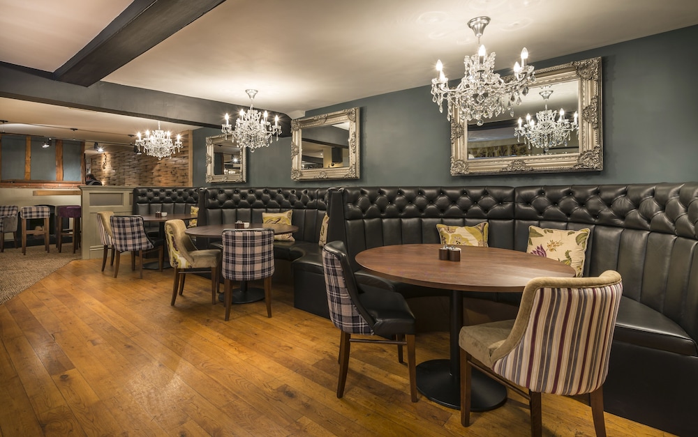 The Golden Lion 49/66