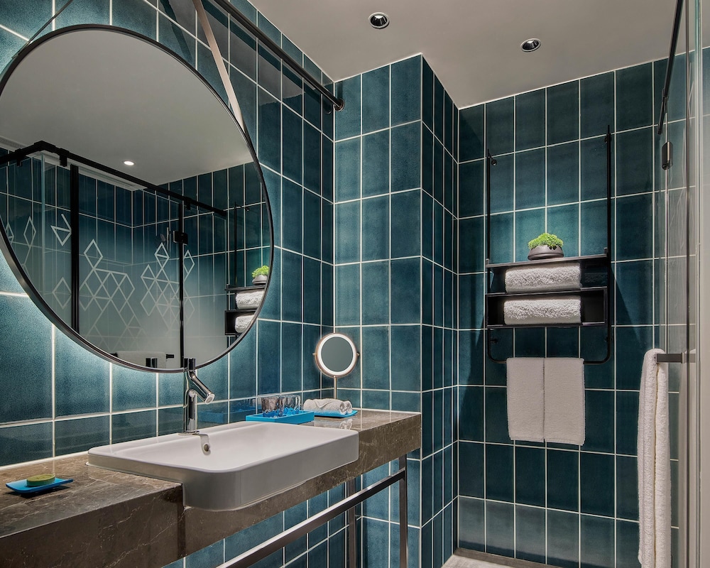 Hyatt Place Shanghai Lingang 46/47