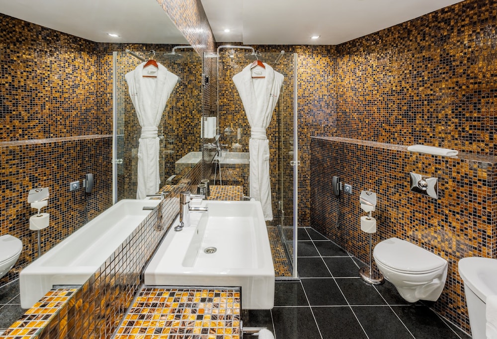 Swissotel Tallinn 62/63