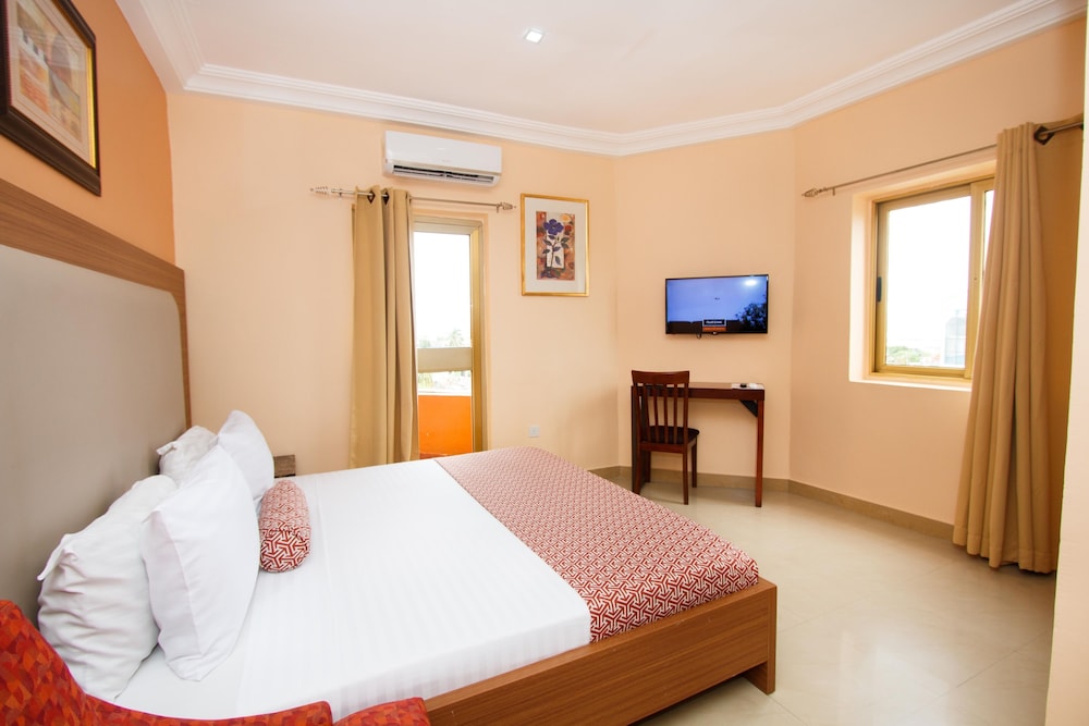 Prestige Suites 6/35