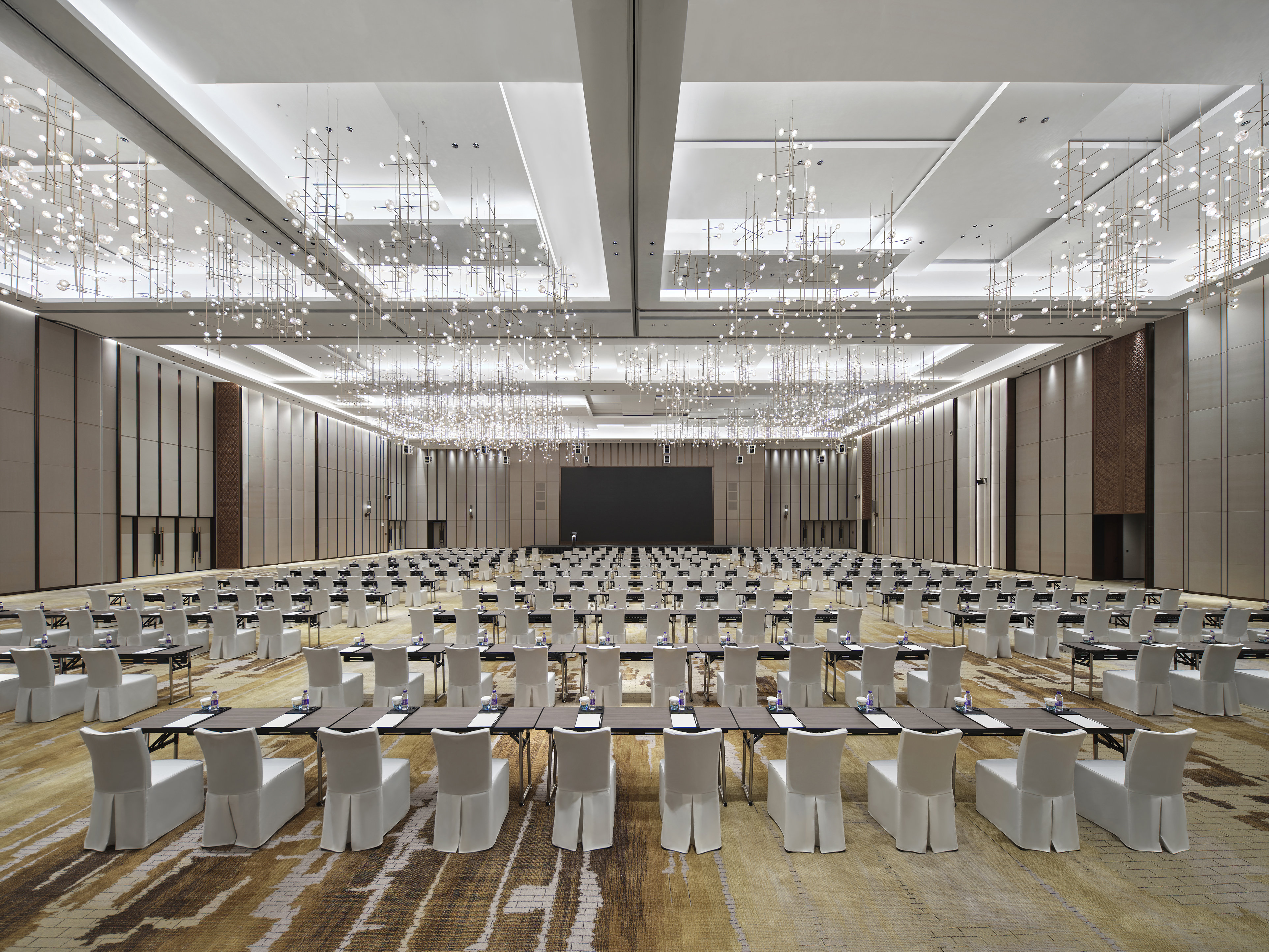 Intercontinental Dongguan 63/76