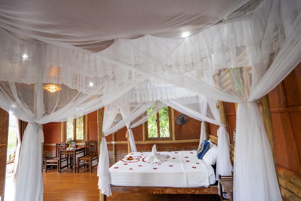 Lotus Field Homestay 12/50