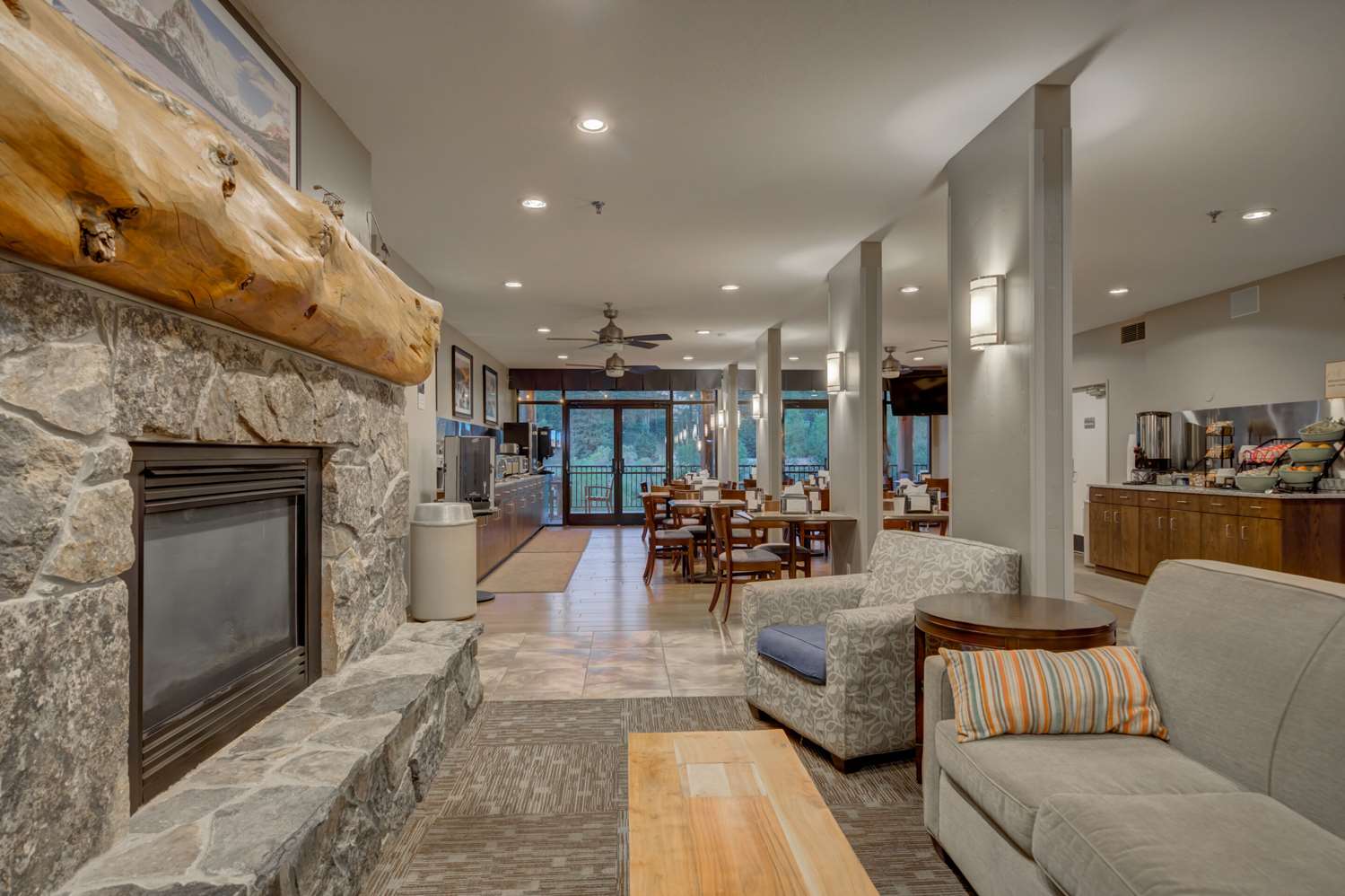 The Pine Lodge on Whitefish River 34/54