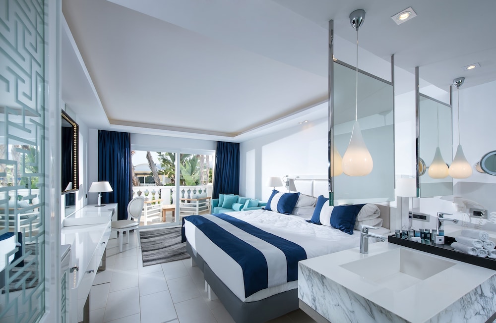 Island, Suite, Garden View