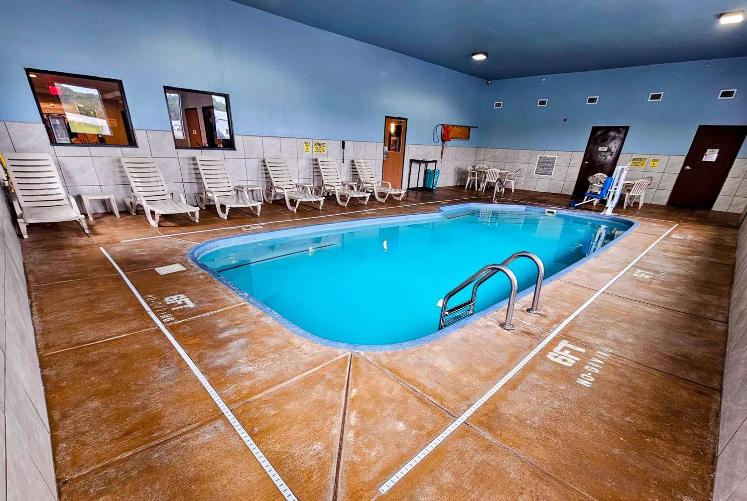 Super 8 by Wyndham Cloverdale IN 6/10
