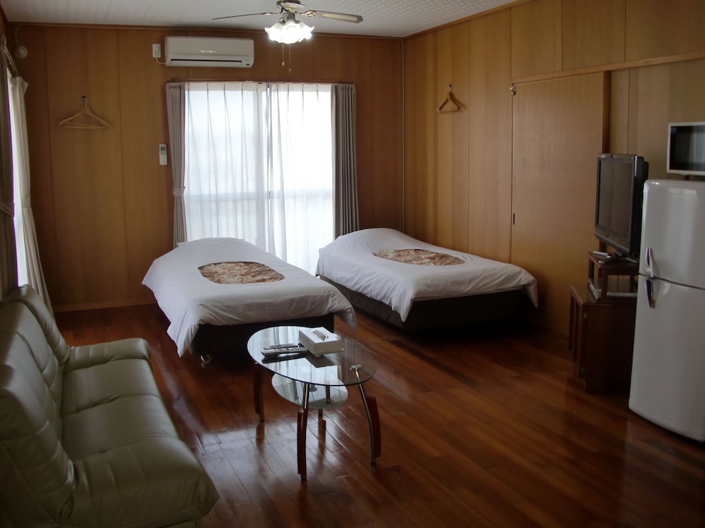 ROOM, TWIN BEDS, KITCHEN, HIGH FLOOR