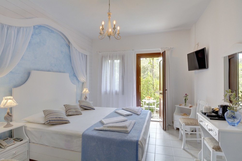 Hotel Agnadi-Horefto 41/63