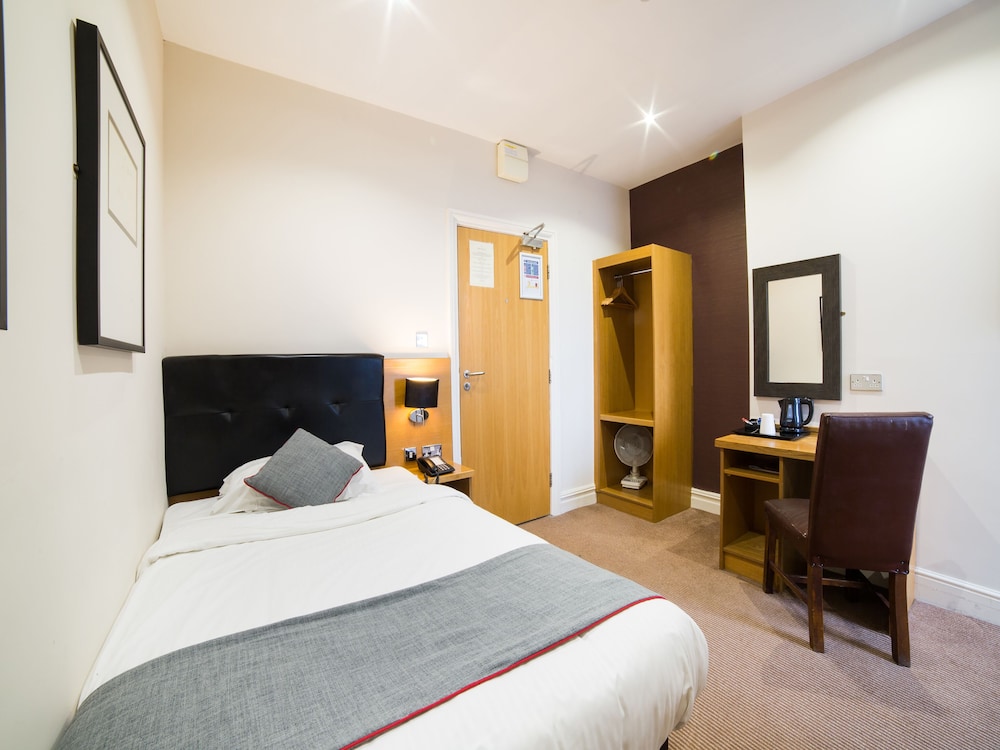 OYO Imperial Hotel 22/47