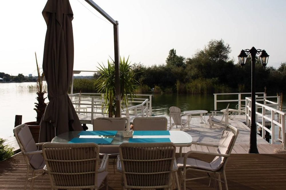 Hotel On Plonge Junior 14/48