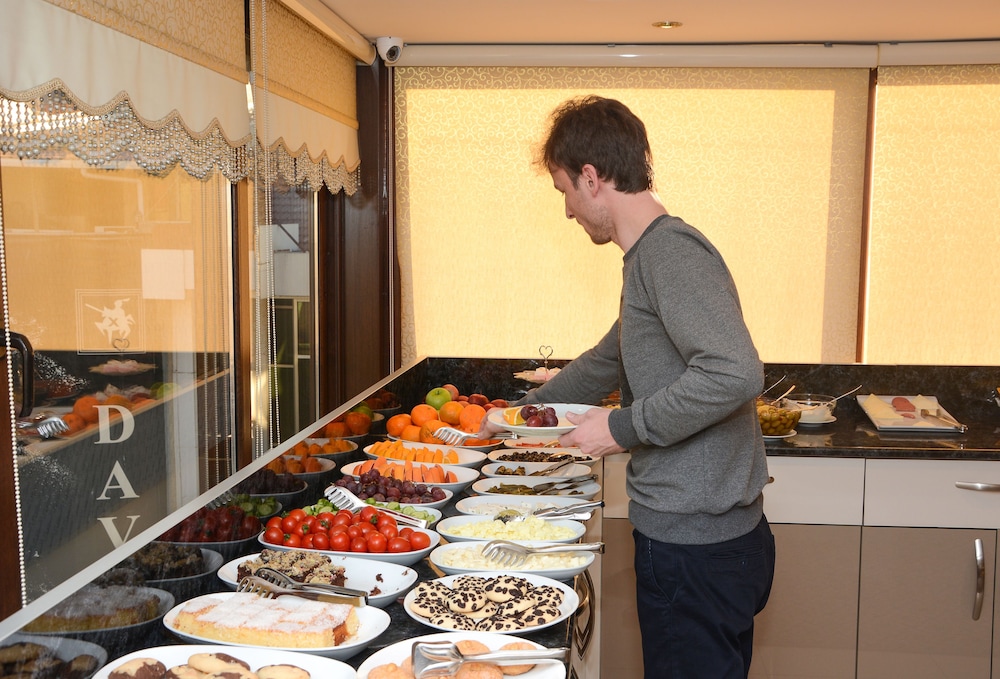 Grand Rosa Hotel 37/42
