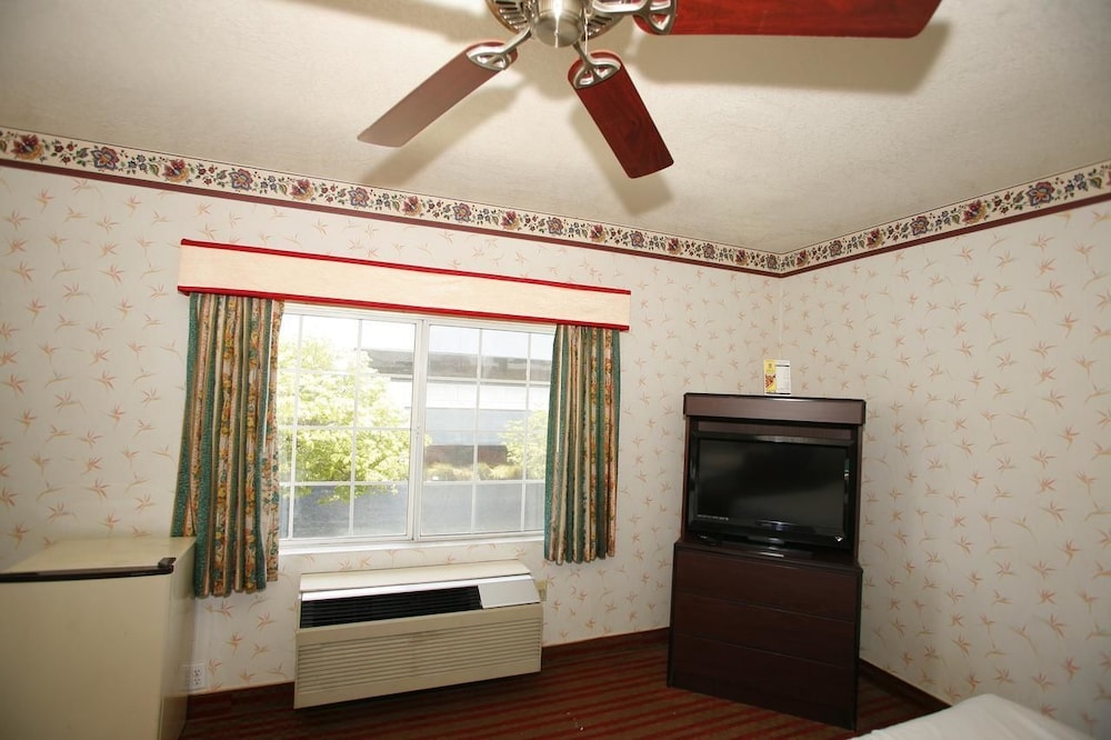Hollywood Guest Inn 16/23