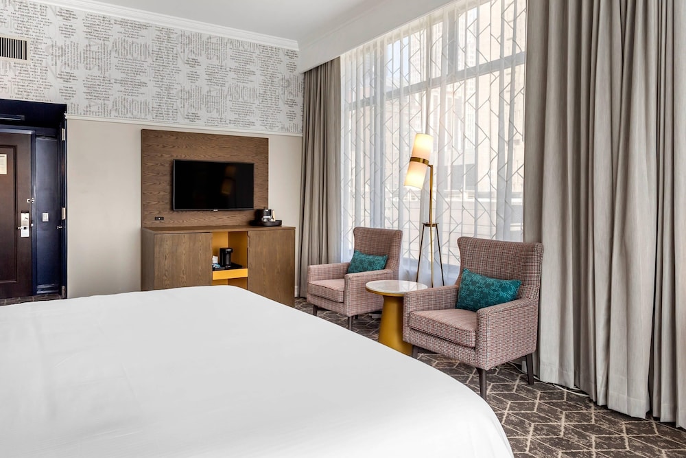 Upgrade, Suite, King Bed
